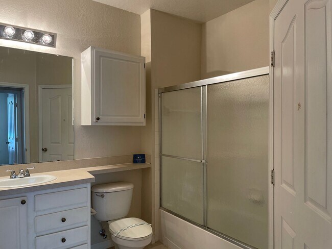 Building Photo - 2br/1ba First Floor Visconti Condo!