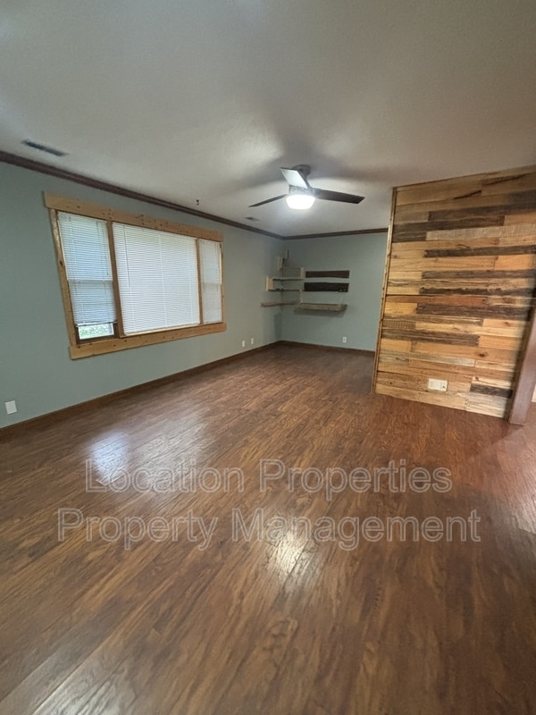 Building Photo - 2113 Atchison Ave