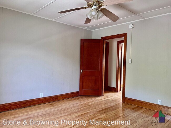 Building Photo - 3 br, 1.5 bath House - 83 South Main St.