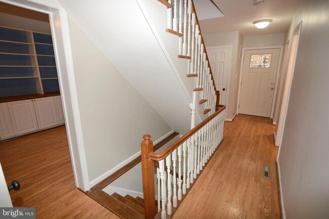 Building Photo - 1666 Albermarle Dr