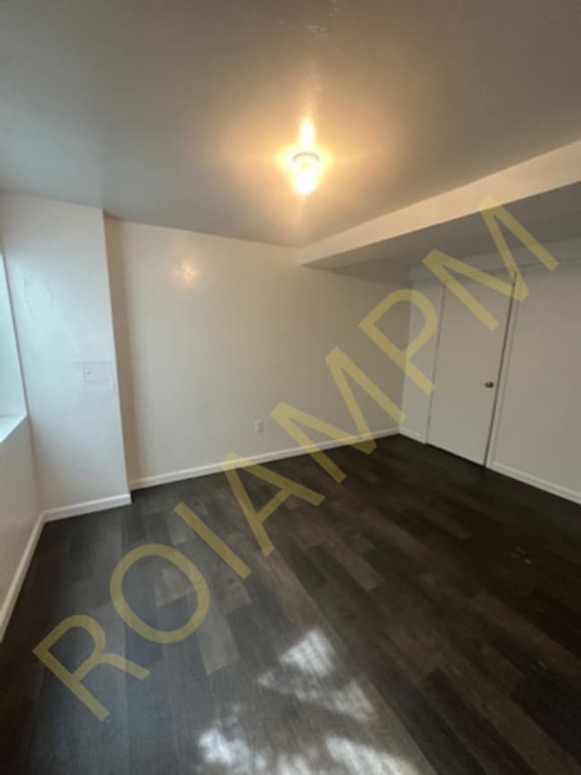 Building Photo - 3 Bed / 2 Bath Home – Fenced Yard & Garage