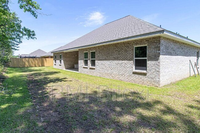 Building Photo - 12253 Savannah Cir