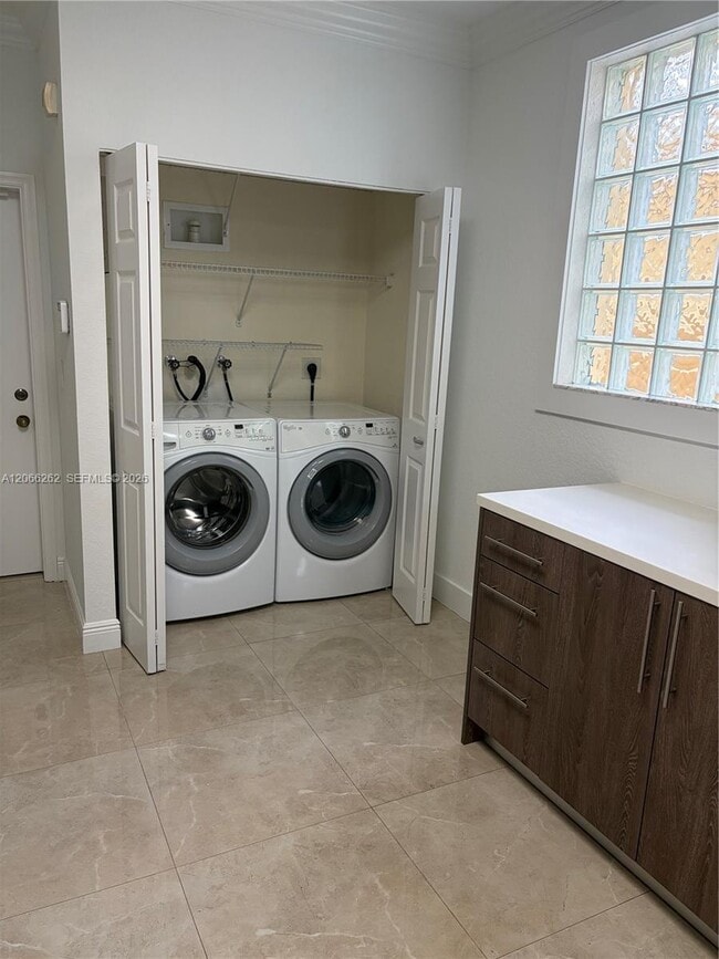 Building Photo - 2578 Cordoba Bend