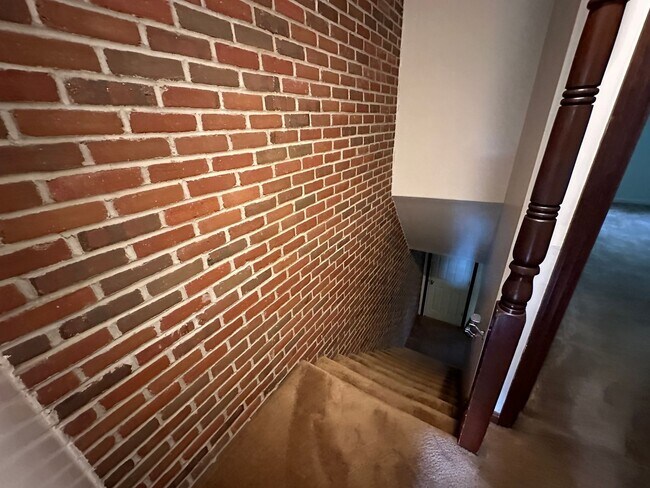Building Photo - 2BD Duplex Jackson Township - Canton