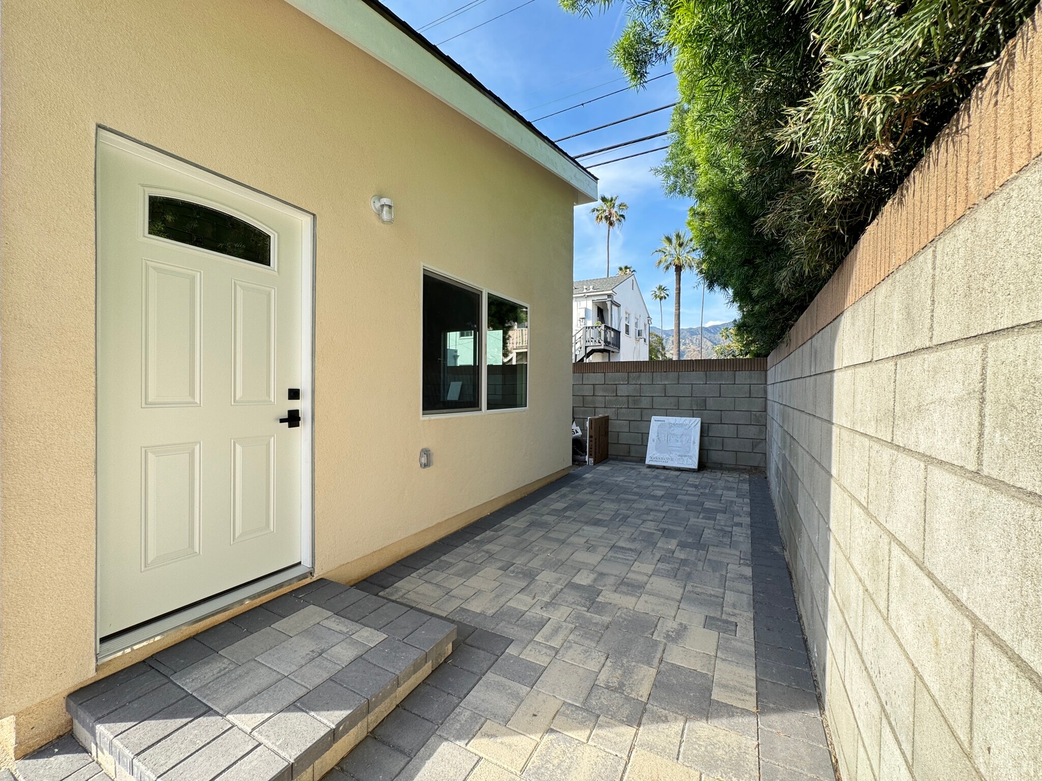 Building Photo - 815 Arden Ave