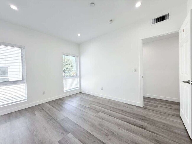 Building Photo - 1258 Leighton Ave