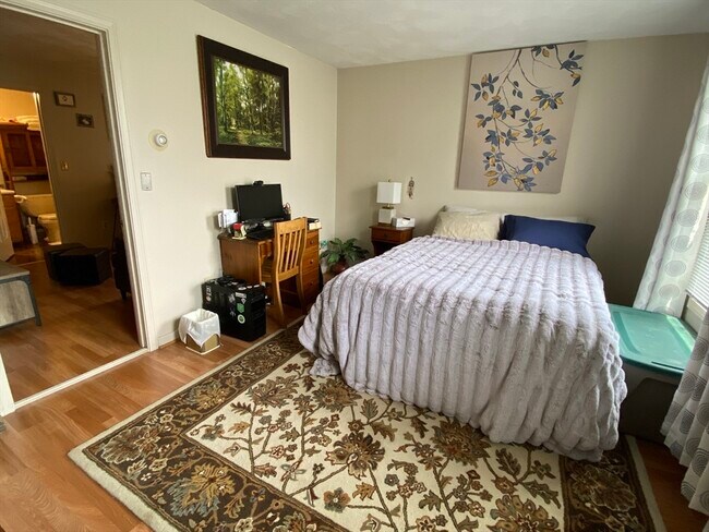 Building Photo - 16 Lincoln St