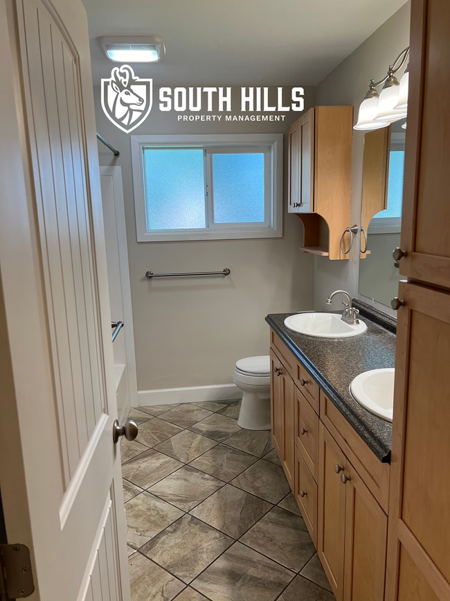 Building Photo - 3bed/2bath w/finished basement, landscaping & Water, Sewer, Trash Included, RV Parking
