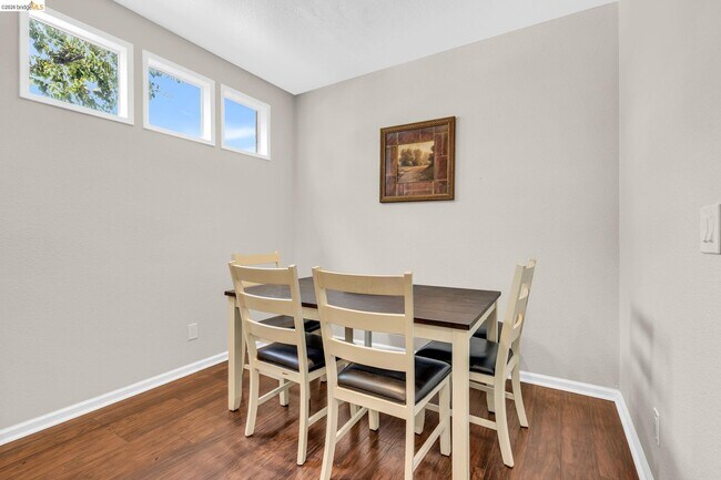 Building Photo - 2451 Cherry Hills Dr