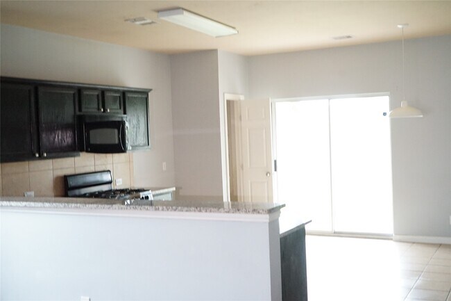 Building Photo - 10710 Barker View Dr