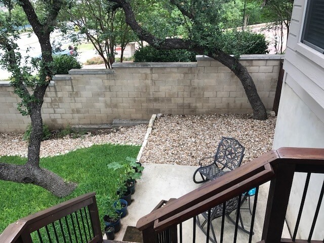 Building Photo - 807 Windhurst