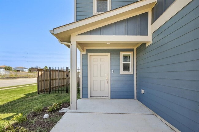 Building Photo - 12100 Scarlet Sleeve Wy