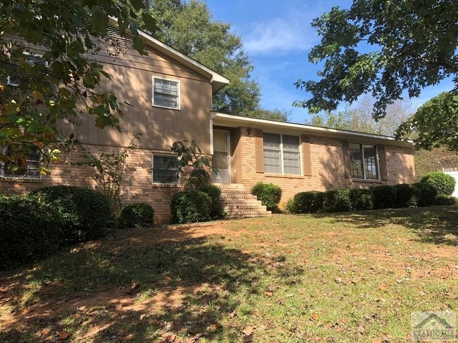 Building Photo - 190 Curtis Dr