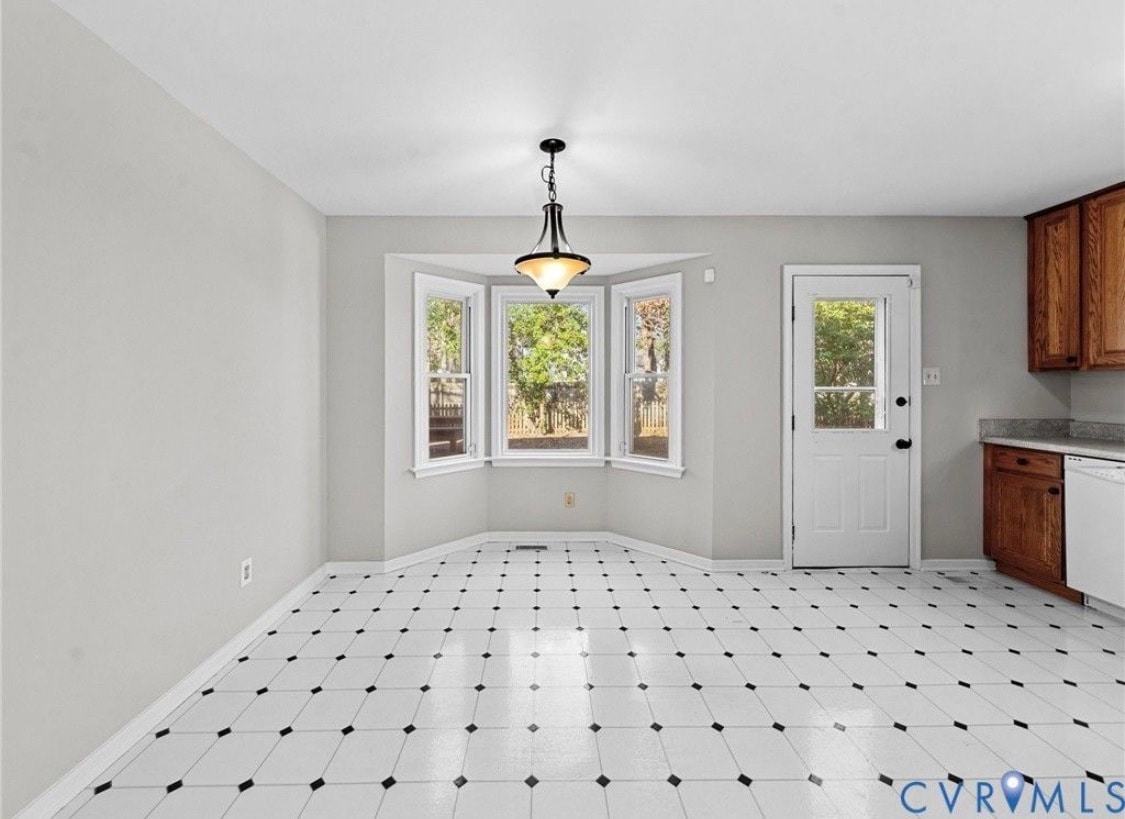 Building Photo - 13706 Danbury Dr