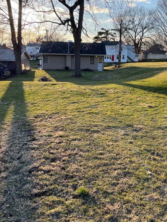 Backyard - 611 S Main St