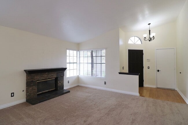 Building Photo - Welcome to this updated single-story 3-bedroom, 2-bath home located in the desirable Fairfield Mi...