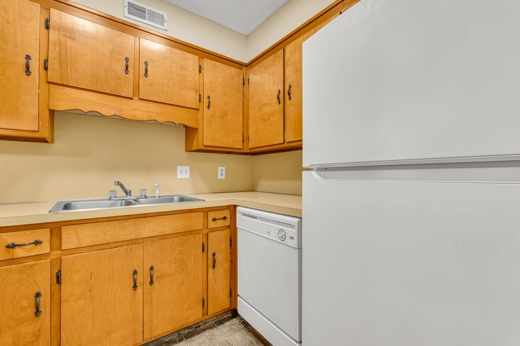 Building Photo - 341 Miller Ave