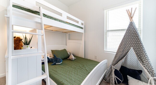 Building Photo - 3355 Cashel St