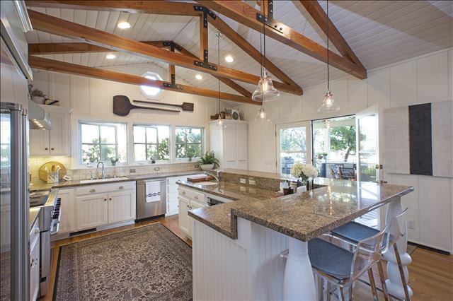 Building Photo - Coming Soon! La Canada Flintridge Contempo...