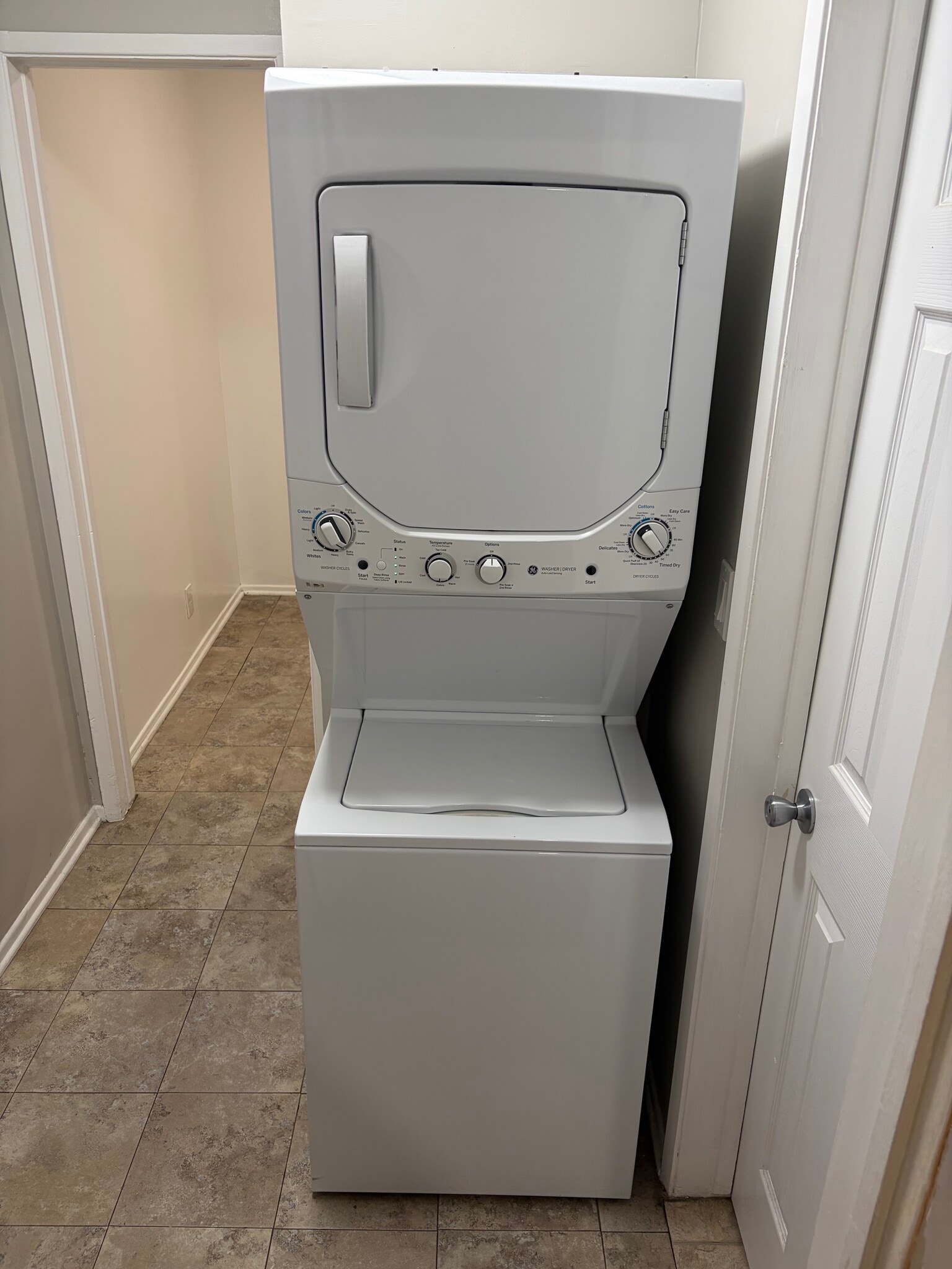 Stacked washer/dryer included - 4626 W 149th St