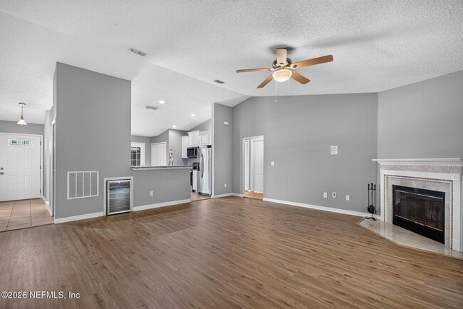 Building Photo - 3183 Wavering Ln