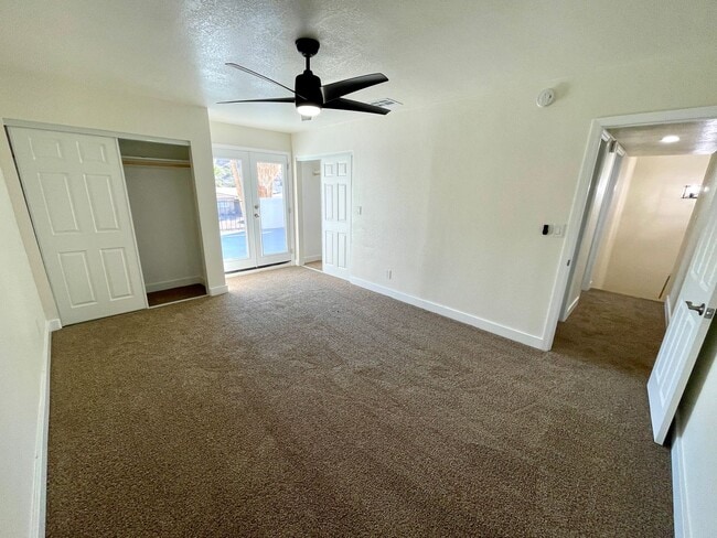 Building Photo - Gorgeous 2-Story Home with Golf Course Views and Modern Amenities!