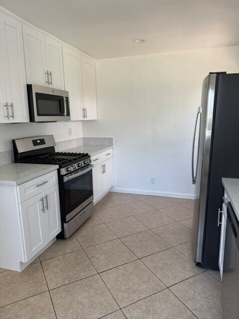 Kitchen - 2519 N Lincoln St
