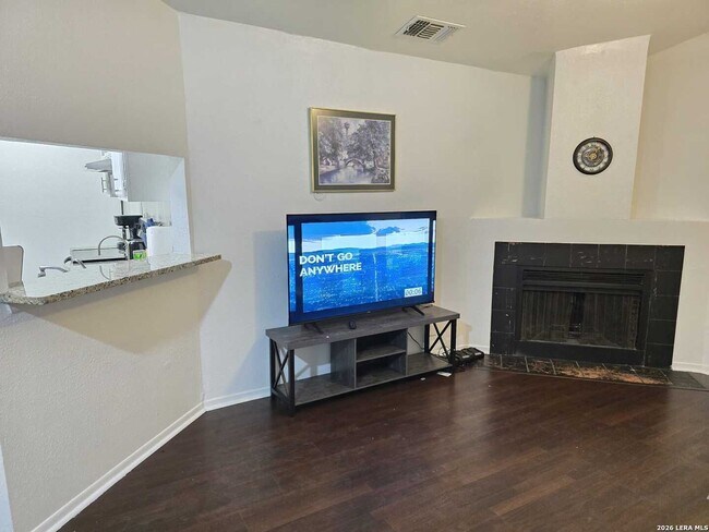 Building Photo - 4111 Sunrise Terrace Dr