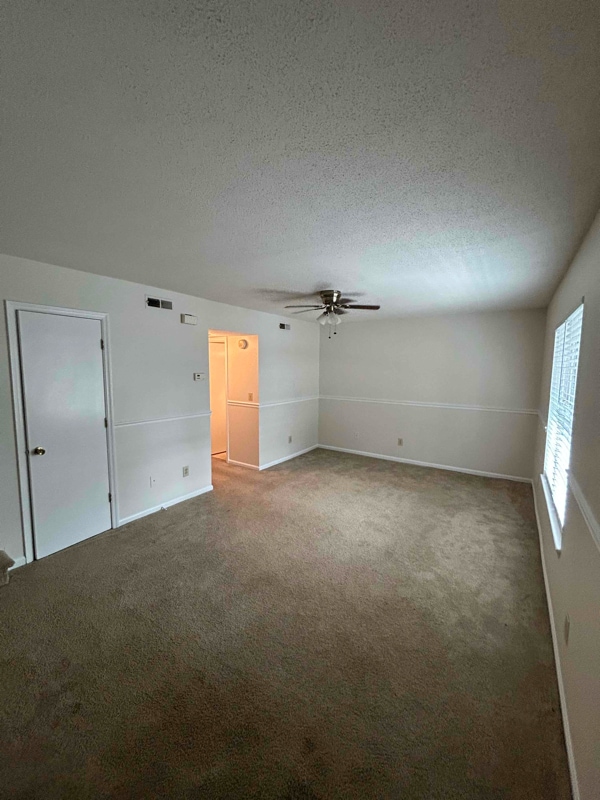 Building Photo - 1007 Hunters Trce