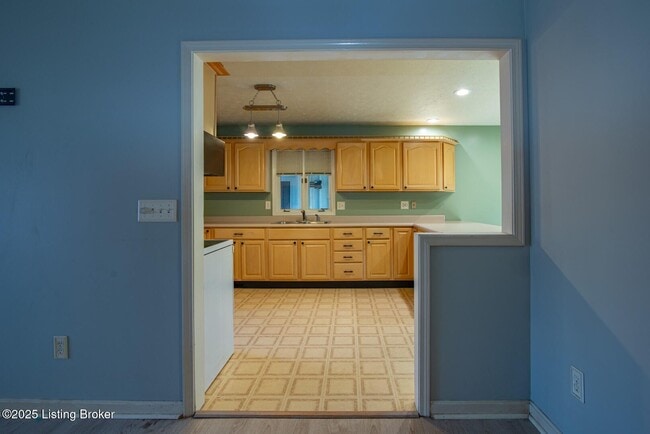 Building Photo - 41 Raspberry Ct