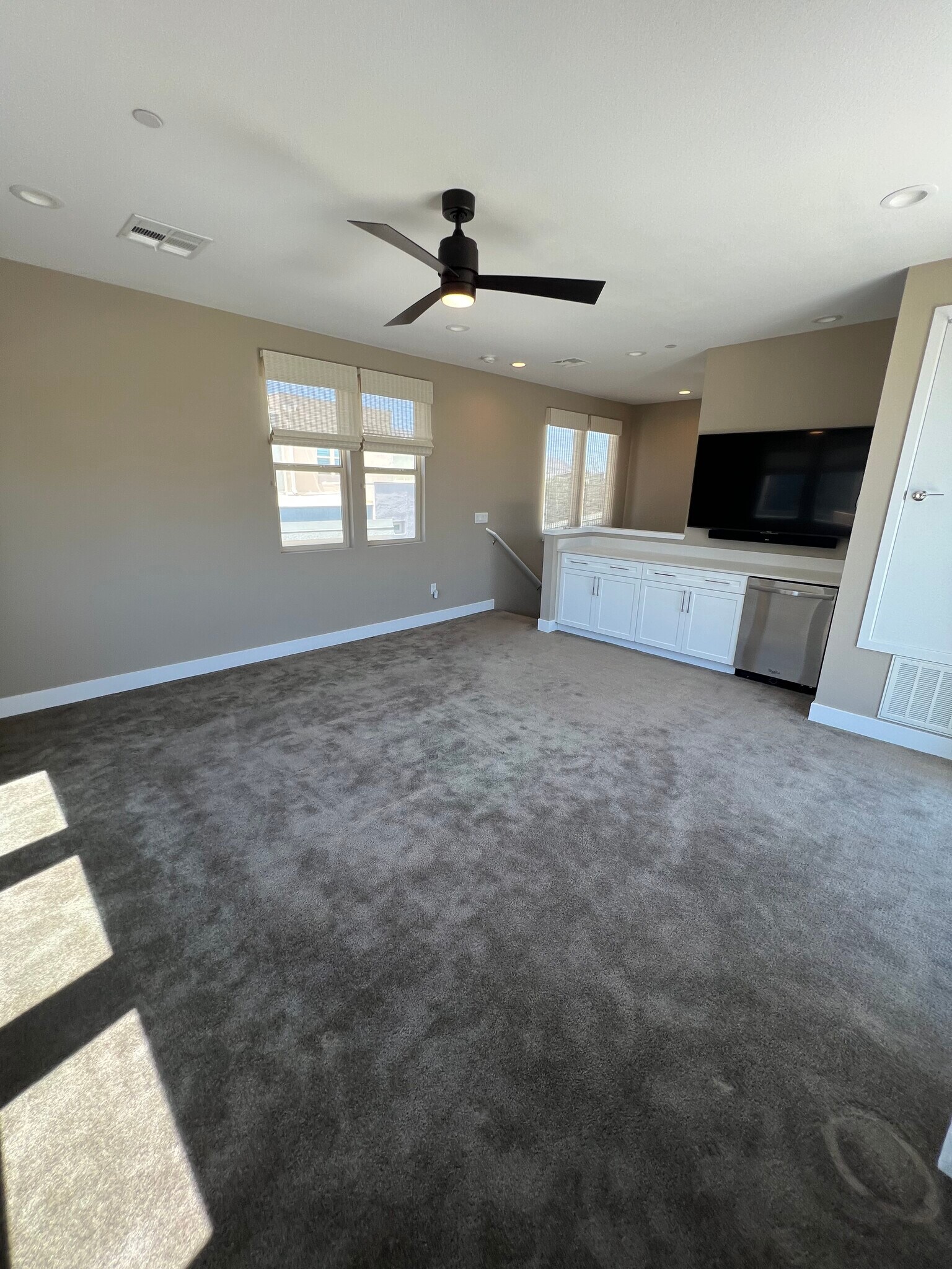 Building Photo - 11361 Gravitation Dr