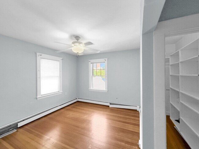 Building Photo - 61 Moraine St