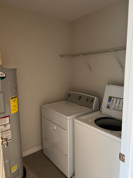 Building Photo - 600 Northern Way