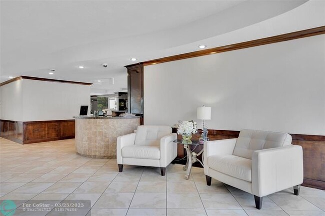 Building Photo - 2841 N Ocean Blvd