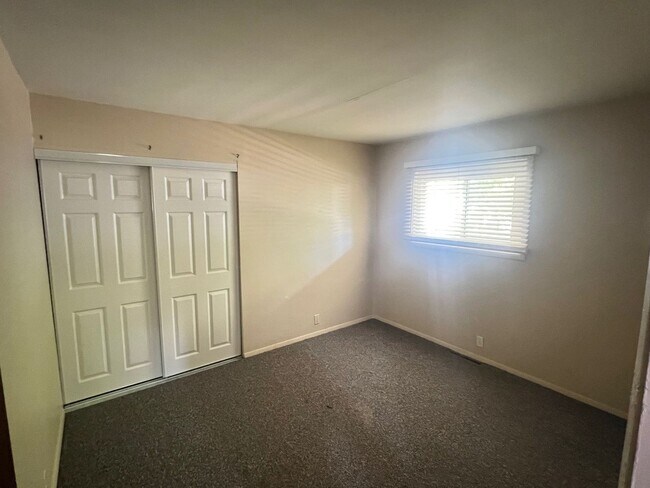 Building Photo - Garfield-Nelson