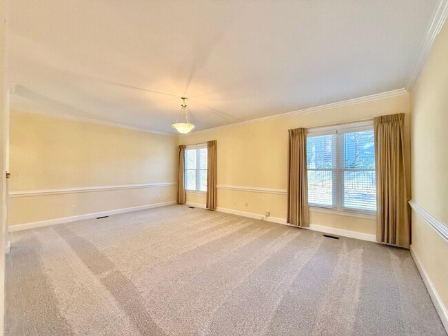 Building Photo - Charming 3BD, 2BA Raleigh Ranch-Style Home in a Quiet Neighborhood Near Crabtree Valley Mall, RDU...