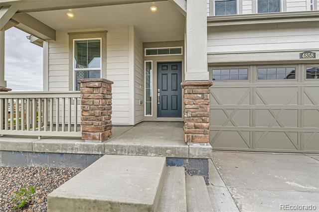 Building Photo - 4858 Astor Pl