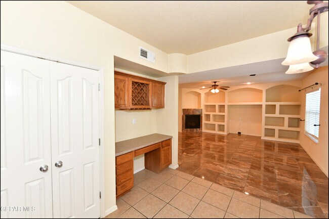 Building Photo - 14157 Robert Ituarte Dr