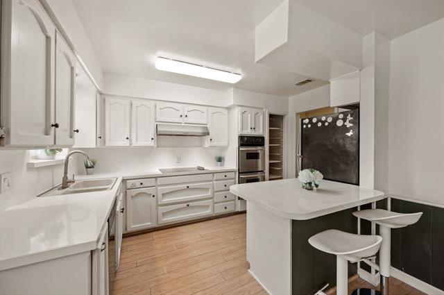 Building Photo - 7333 Meadowbrook Dr