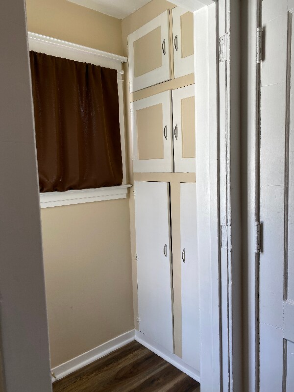 Building Photo - 10 National Ave SW