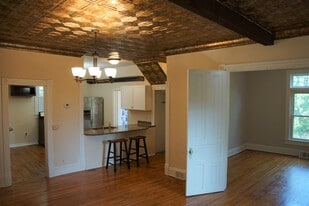 Building Photo - 1020 Burns Ave