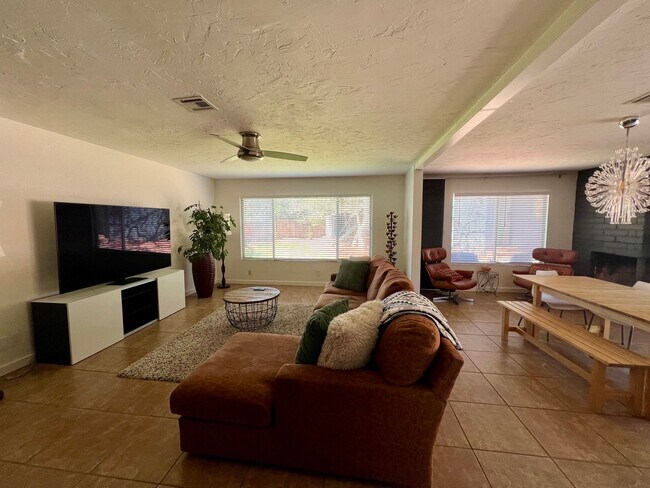 Building Photo - Furnished, 1-Year Long-Term Rental