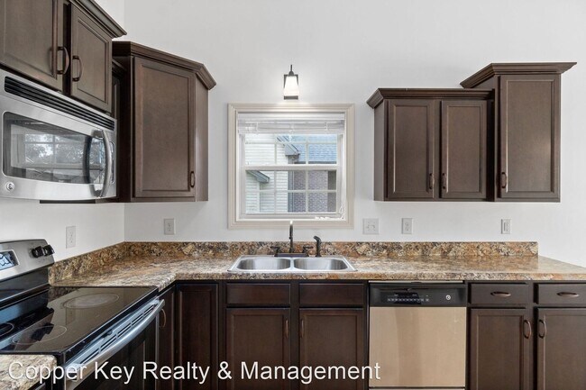 Building Photo - 4 br, 3 bath House - 1845 Deerstand Drive