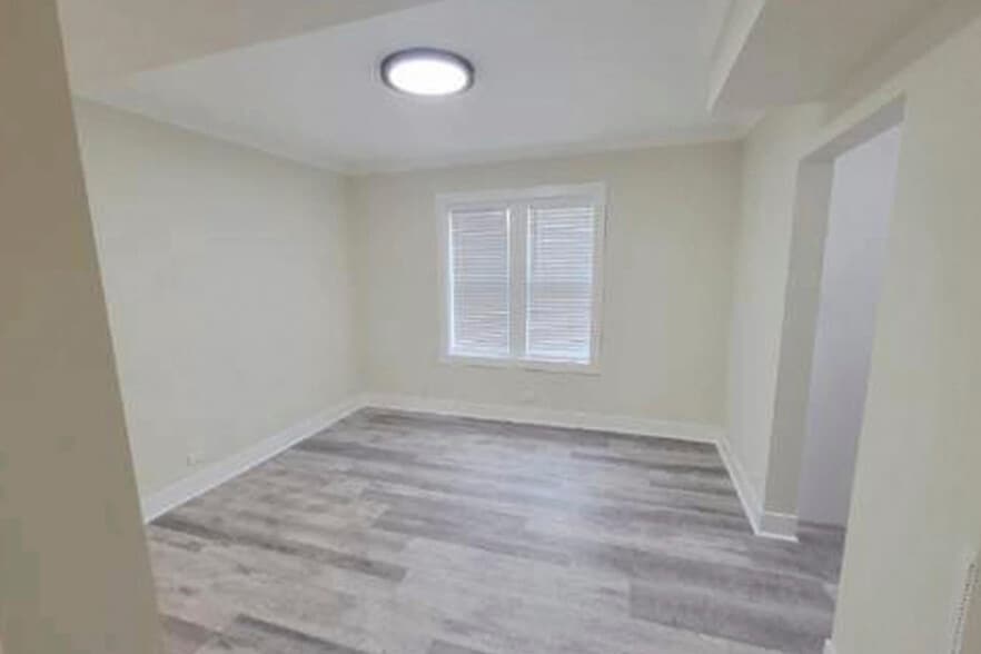 Building Photo - 3704 N Hoyne Ave