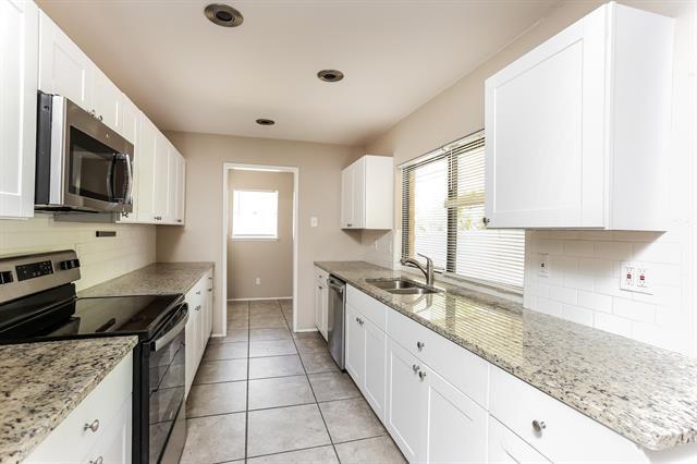 Building Photo - 9426 Rolling Rock Ln