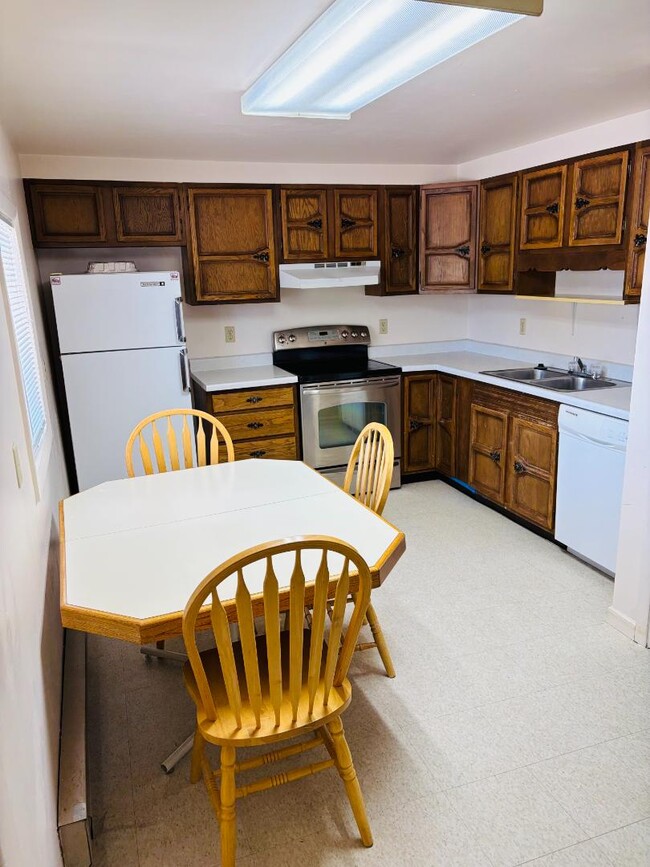 Building Photo - 505 Antelope St