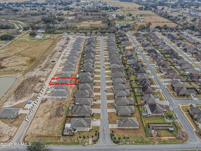 Building Photo - 110 Emerald Star Ln