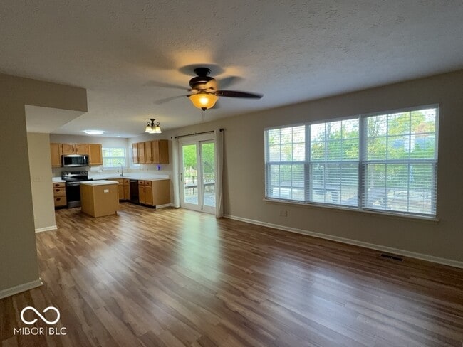 Building Photo - 10765 Belmont Cir