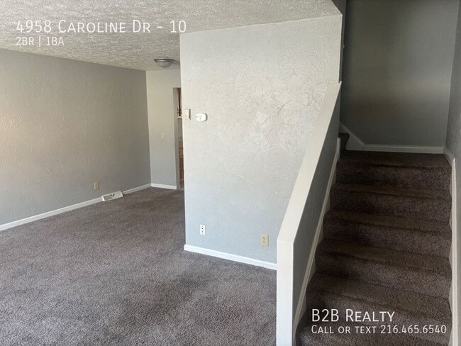 Building Photo - 4958 Caroline Dr