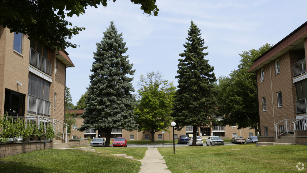 Building Photo - Coolspring Estates Apartments